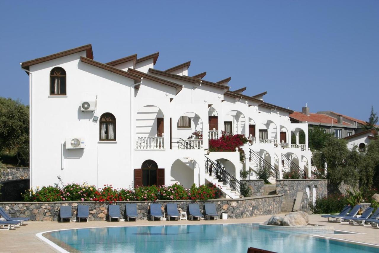 Altinkaya Holiday Resort Kyrenia  Exteriér fotografie